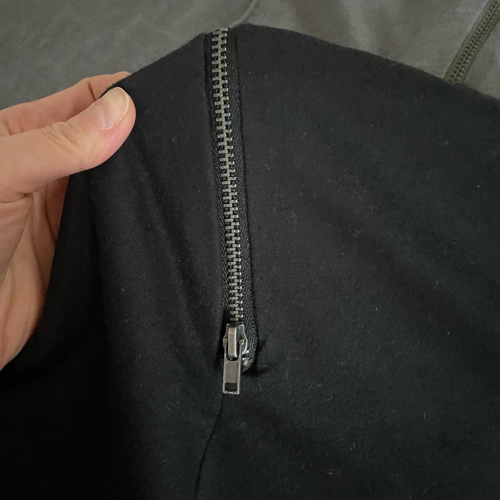 Men’s INC raw hem zipper t shirts - Picture 5 of 5